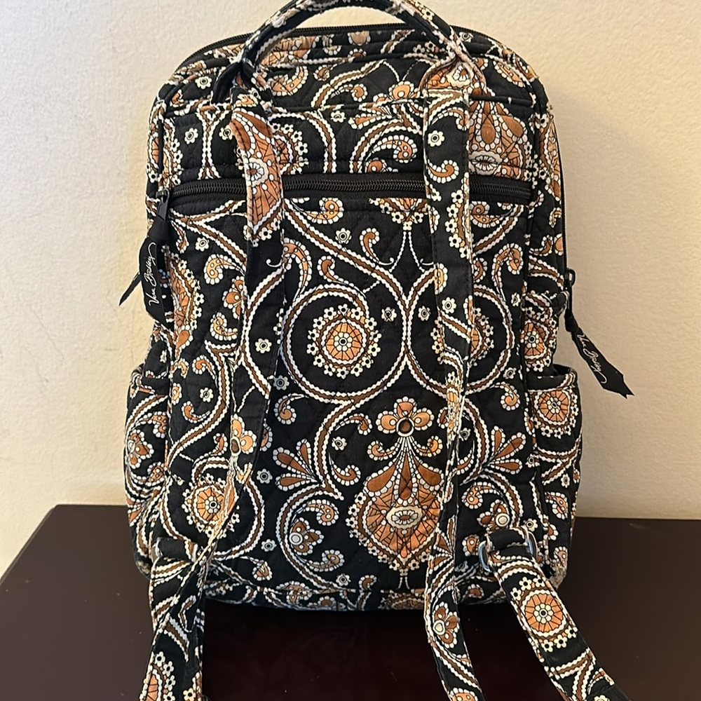 Vera Bradley small backpack . Fair condition - Picture 6 of 8